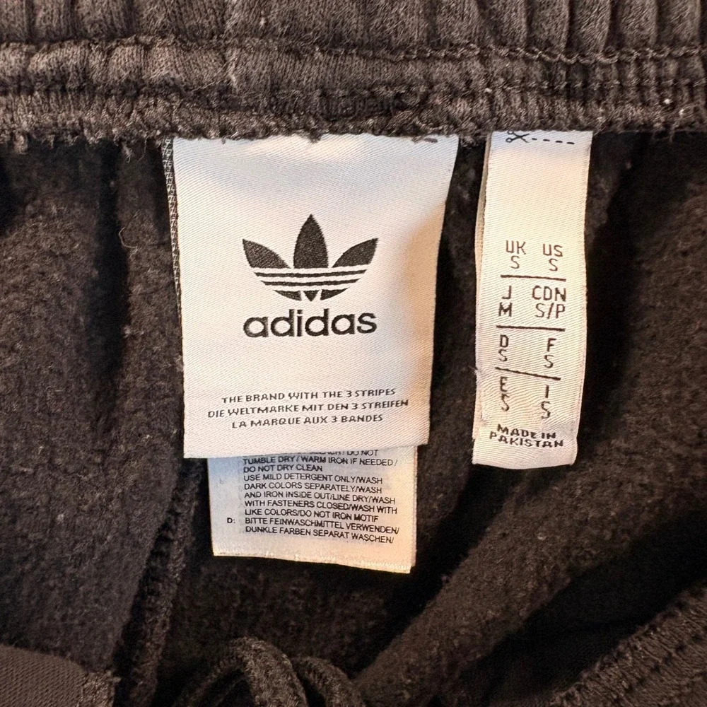 Adidas Originals Adicolor 3D Trefoil Fleece Shorts Black GN5508 Mens Small